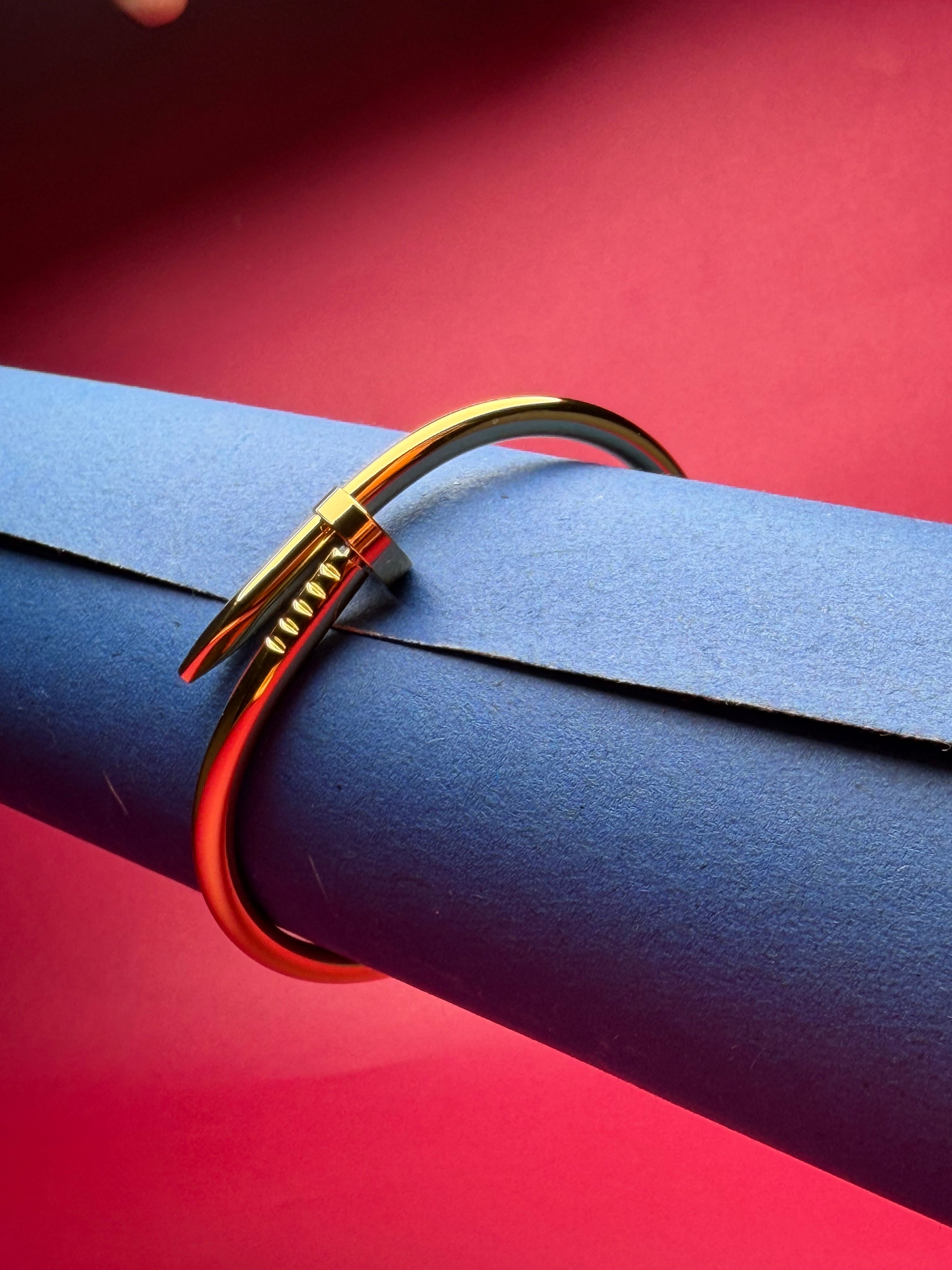 Luxury Inspired Nail Bangle – Iconic Gold-Tone Spiral Cuff Bracelet