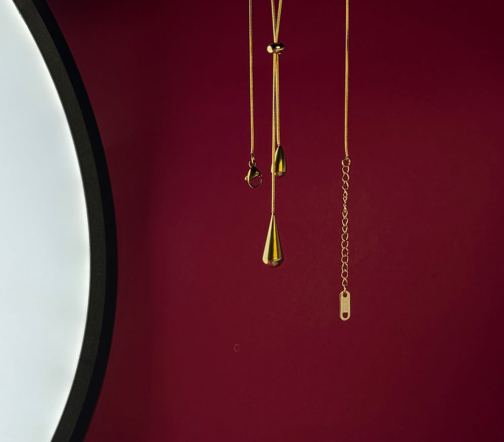 The Imperial Gold-Drop Mesh Choker – Gold-Tone Stainless Steel Heritage Necklace